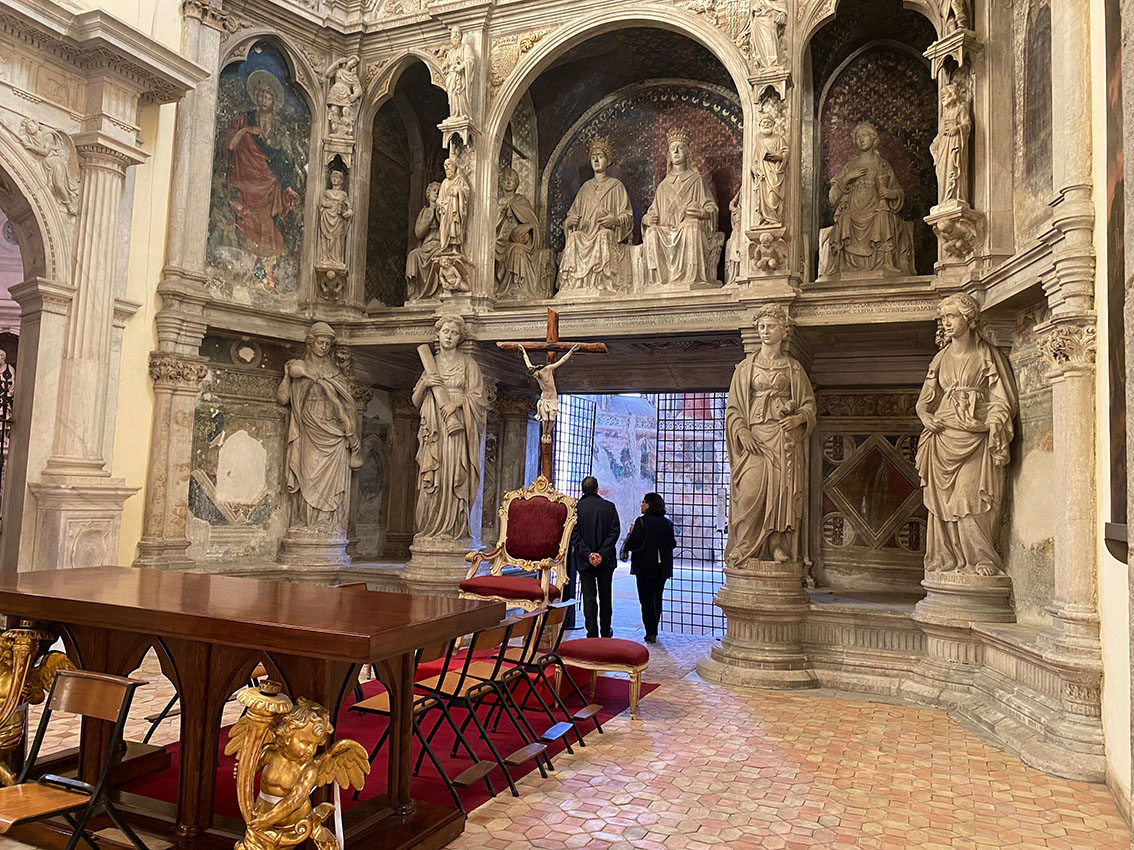 Napoli, riaperta la splendida Chiesa di San Giovanni a Carbonara dall'11 novembre 2022 - Campania For You