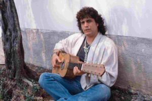 un'immagine iconica di Pino Daniele