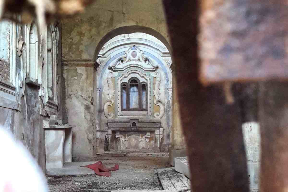 La chiesa di San Nicola a Roscigno Vecchia