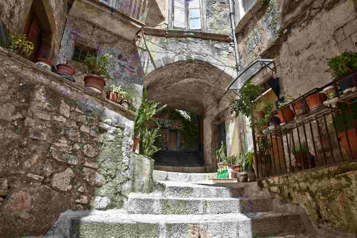 Guardia Sanframondi borgo Campania